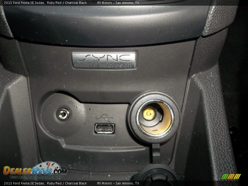 2013 Ford Fiesta SE Sedan Ruby Red / Charcoal Black Photo #22