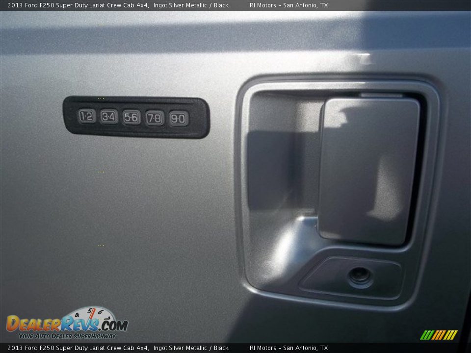 2013 Ford F250 Super Duty Lariat Crew Cab 4x4 Ingot Silver Metallic / Black Photo #22