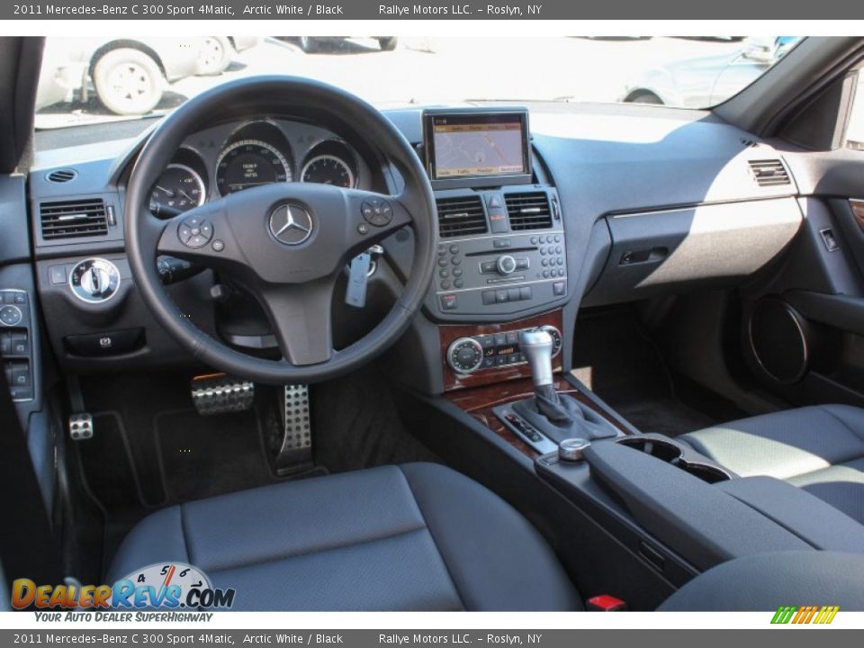 2011 Mercedes-Benz C 300 Sport 4Matic Arctic White / Black Photo #18