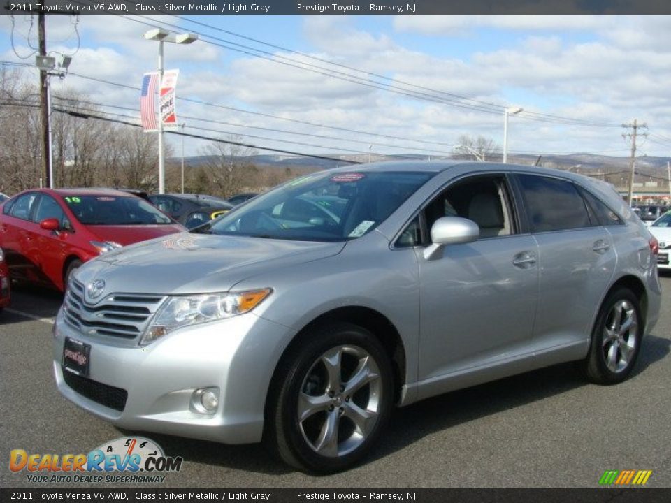 2011 Toyota Venza V6 AWD Classic Silver Metallic / Light Gray Photo #3