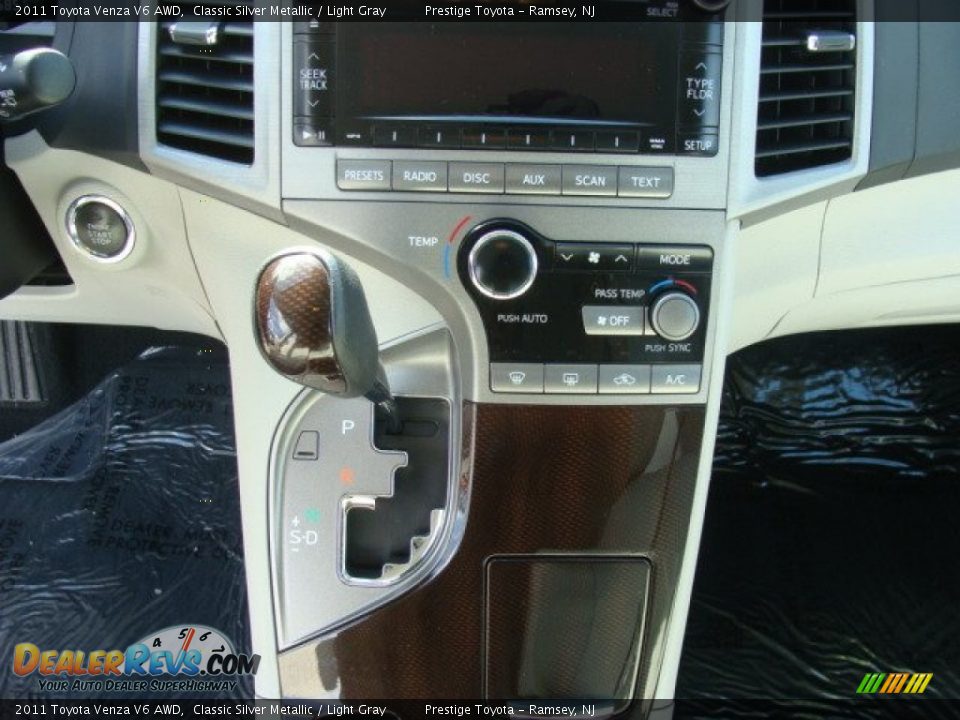 2011 Toyota Venza V6 AWD Classic Silver Metallic / Light Gray Photo #12