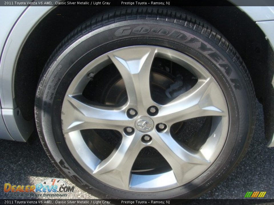 2011 Toyota Venza V6 AWD Classic Silver Metallic / Light Gray Photo #14