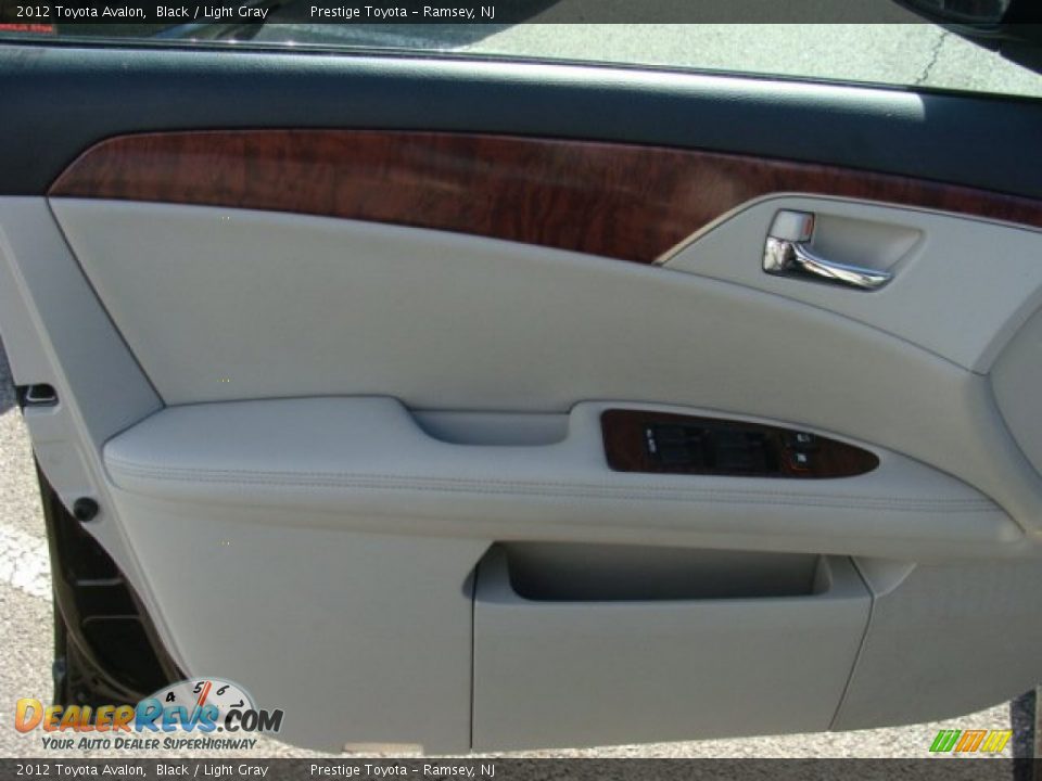 2012 Toyota Avalon Black / Light Gray Photo #6