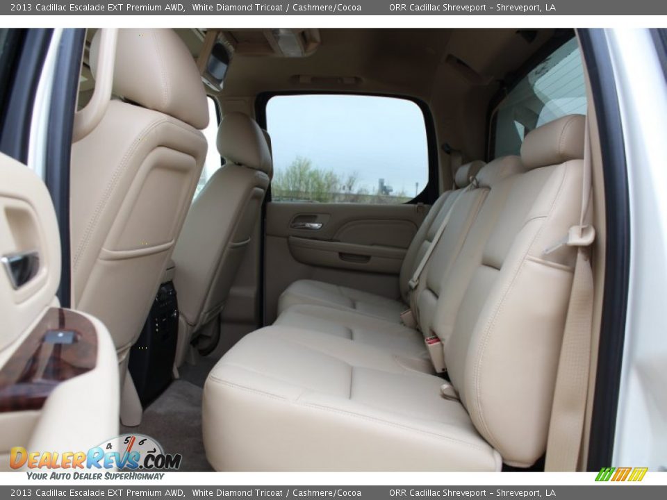 Rear Seat of 2013 Cadillac Escalade EXT Premium AWD Photo #20