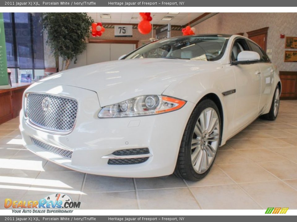 2011 Jaguar XJ XJL Porcelain White / Ivory/Truffle Photo #1