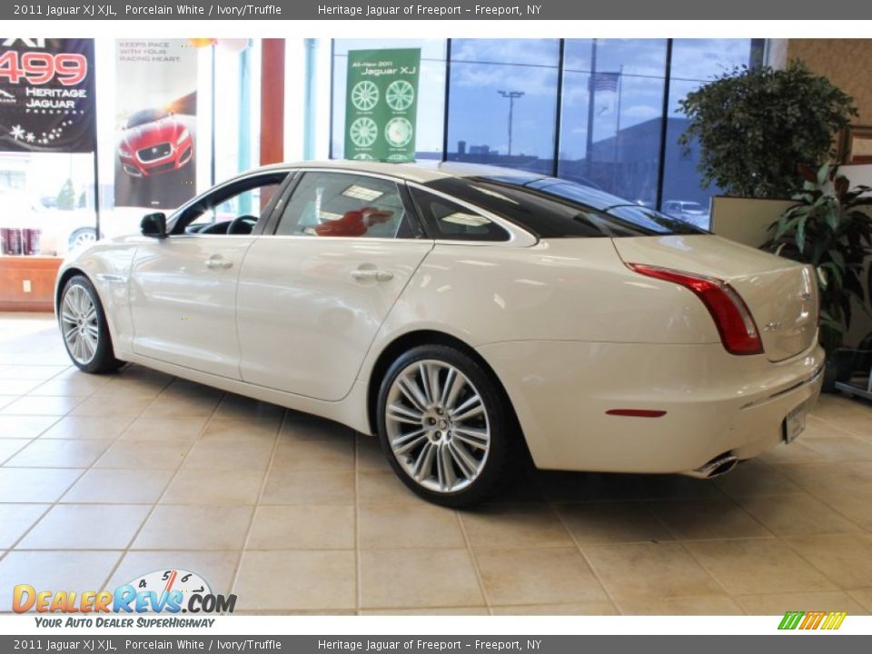 2011 Jaguar XJ XJL Porcelain White / Ivory/Truffle Photo #3