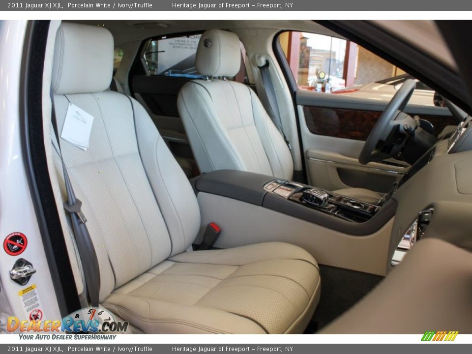 2011 Jaguar XJ XJL Porcelain White / Ivory/Truffle Photo #7