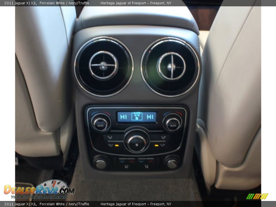 2011 Jaguar XJ XJL Porcelain White / Ivory/Truffle Photo #14