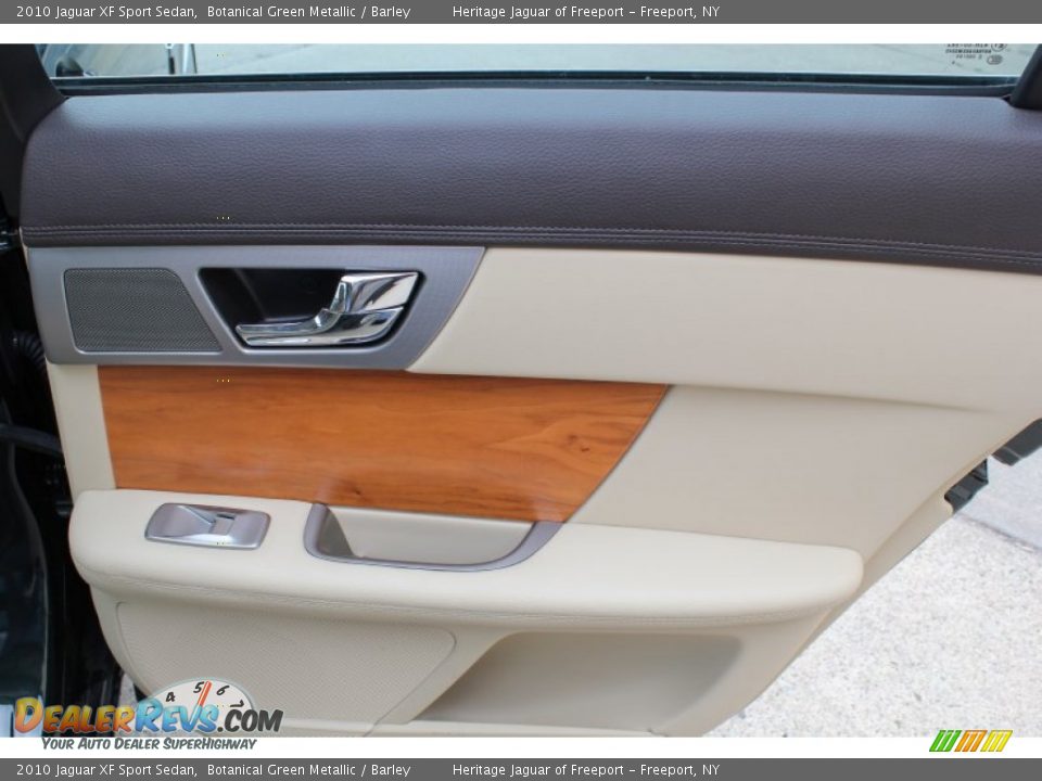 Door Panel of 2010 Jaguar XF Sport Sedan Photo #13