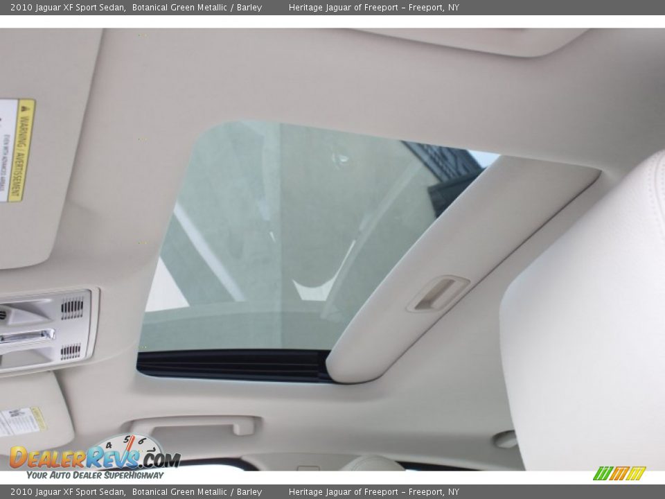2010 Jaguar XF Sport Sedan Botanical Green Metallic / Barley Photo #21