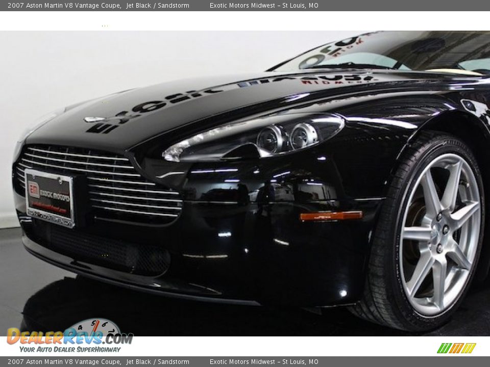 2007 Aston Martin V8 Vantage Coupe Jet Black / Sandstorm Photo #16