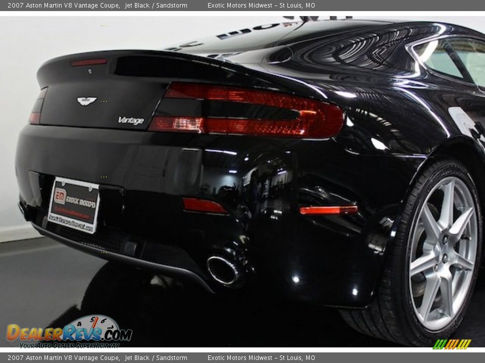 2007 Aston Martin V8 Vantage Coupe Jet Black / Sandstorm Photo #17