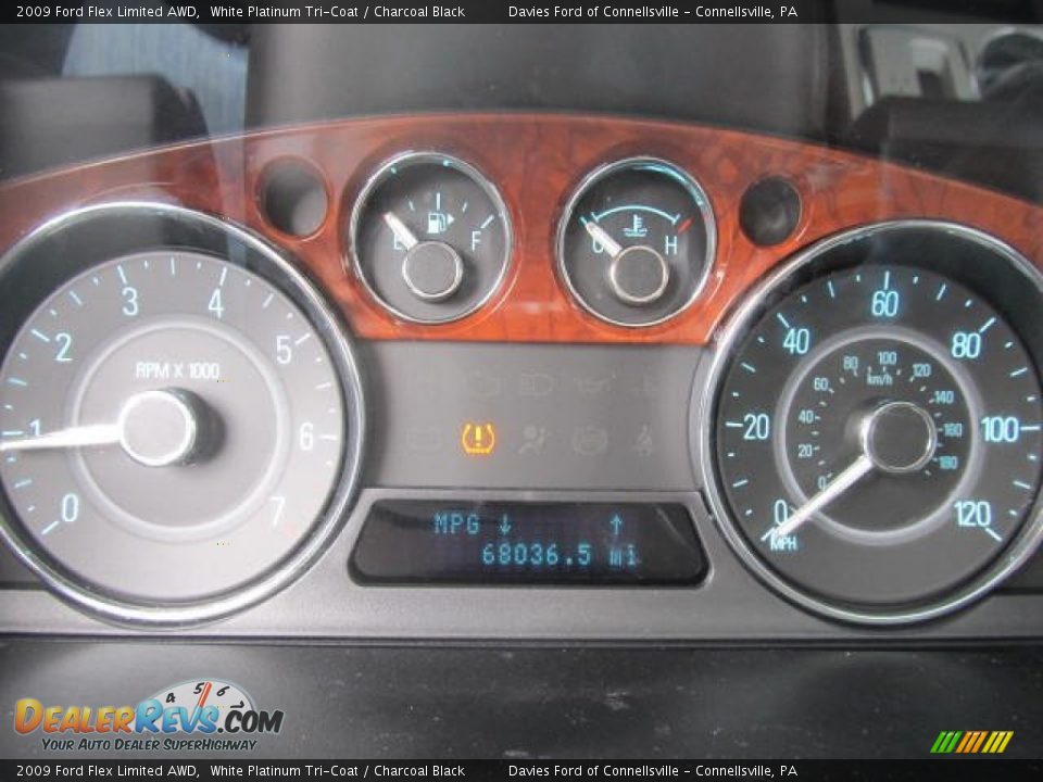 2009 Ford Flex Limited AWD White Platinum Tri-Coat / Charcoal Black Photo #15