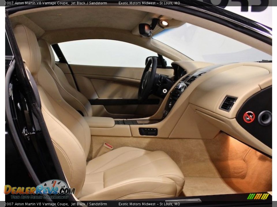 Front Seat of 2007 Aston Martin V8 Vantage Coupe Photo #30