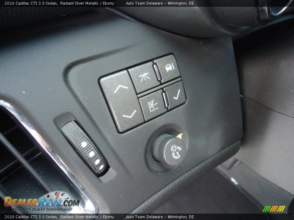 2010 Cadillac CTS 3.0 Sedan Radiant Silver Metallic / Ebony Photo #24