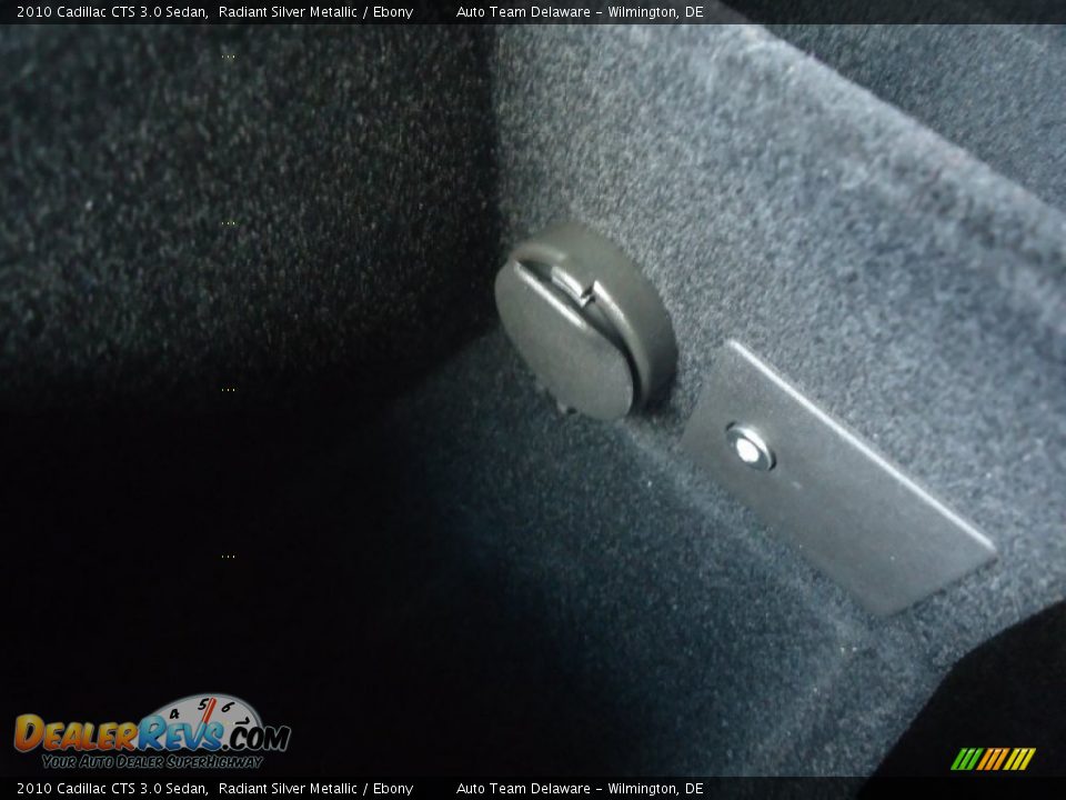 2010 Cadillac CTS 3.0 Sedan Radiant Silver Metallic / Ebony Photo #33