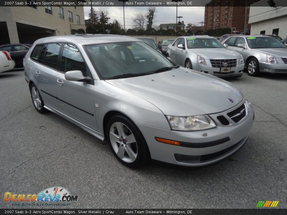Front 3/4 View of 2007 Saab 9-3 Aero SportCombi Wagon Photo #4
