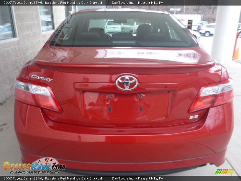 2007 Toyota Camry SE V6 Barcelona Red Metallic / Dark Charcoal Photo #3