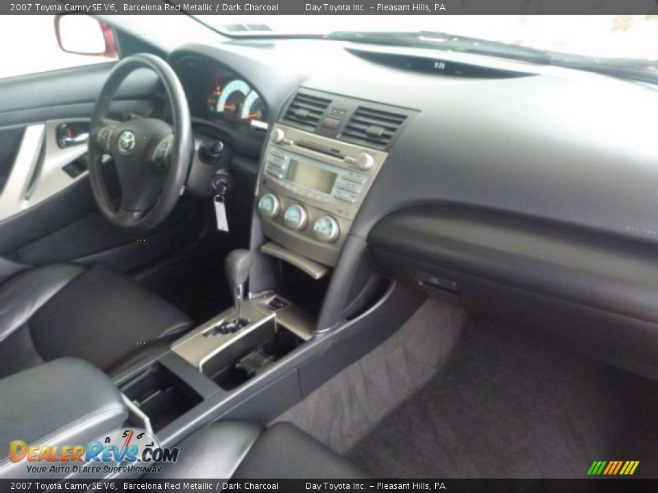 2007 Toyota Camry SE V6 Barcelona Red Metallic / Dark Charcoal Photo #10