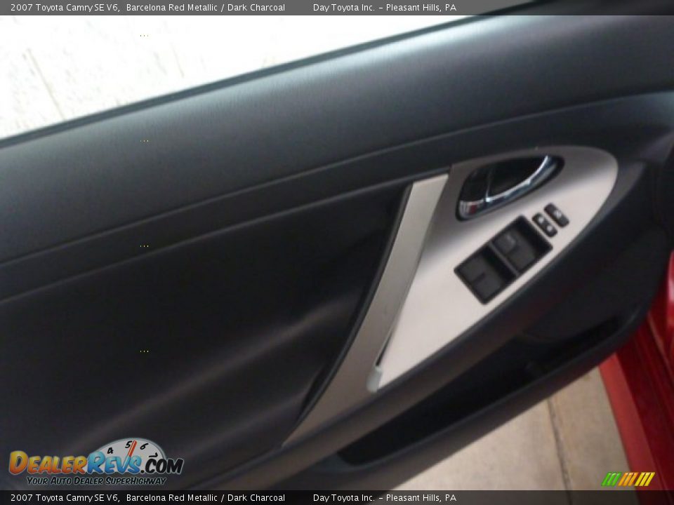 2007 Toyota Camry SE V6 Barcelona Red Metallic / Dark Charcoal Photo #16
