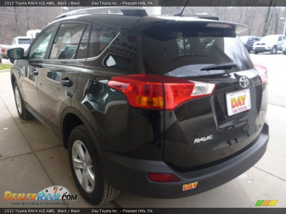 2013 Toyota RAV4 XLE AWD Black / Black Photo #4