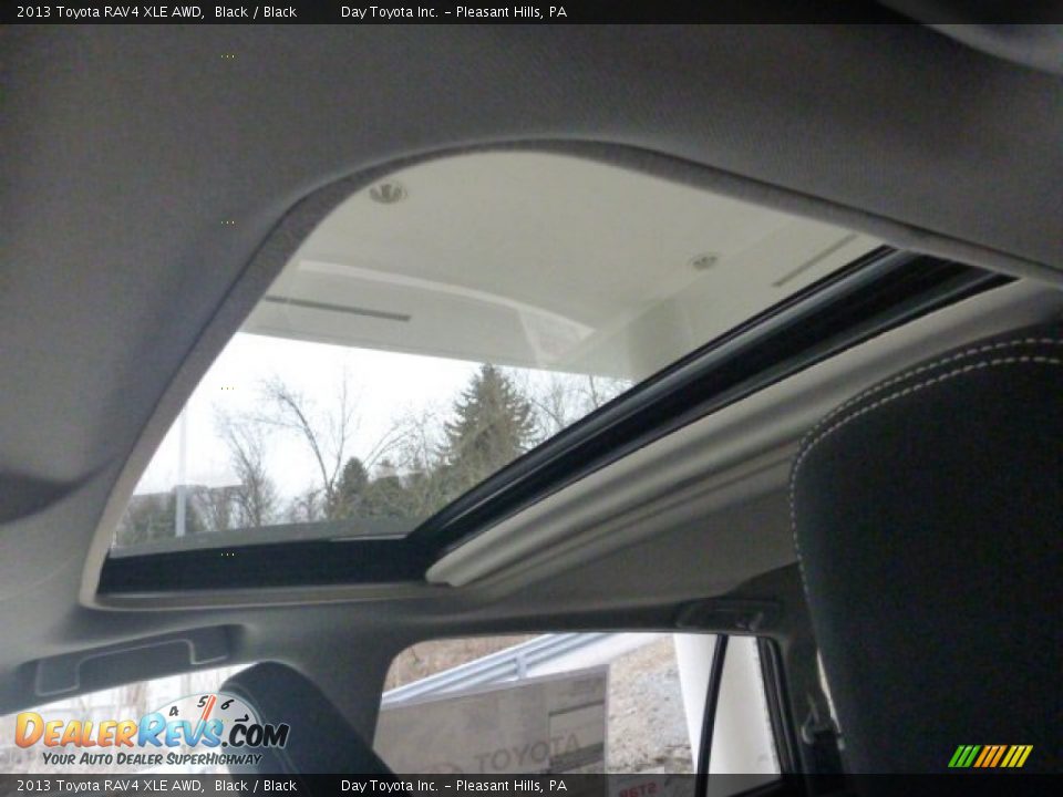 2013 Toyota RAV4 XLE AWD Black / Black Photo #8