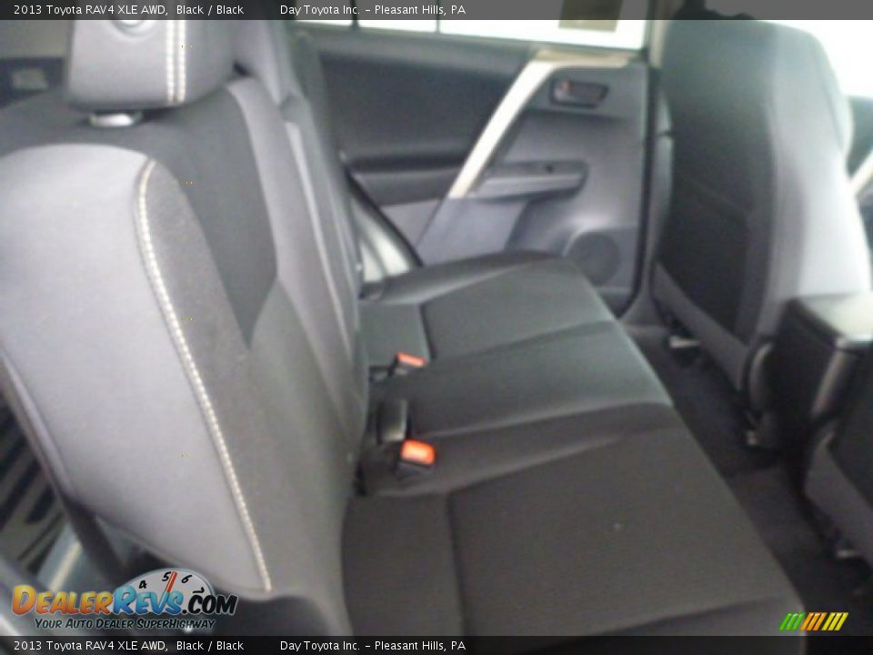 2013 Toyota RAV4 XLE AWD Black / Black Photo #16