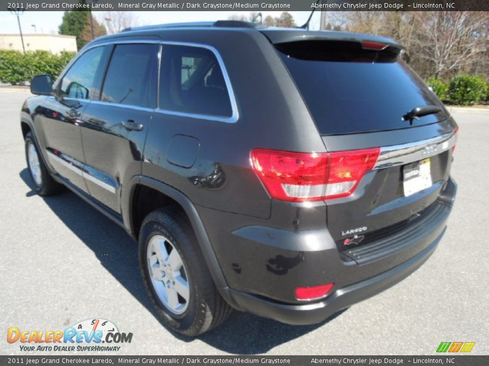 2011 Jeep Grand Cherokee Laredo Mineral Gray Metallic / Dark Graystone/Medium Graystone Photo #4
