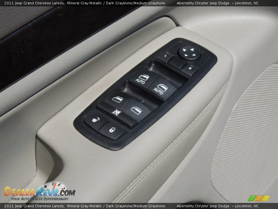 2011 Jeep Grand Cherokee Laredo Mineral Gray Metallic / Dark Graystone/Medium Graystone Photo #11