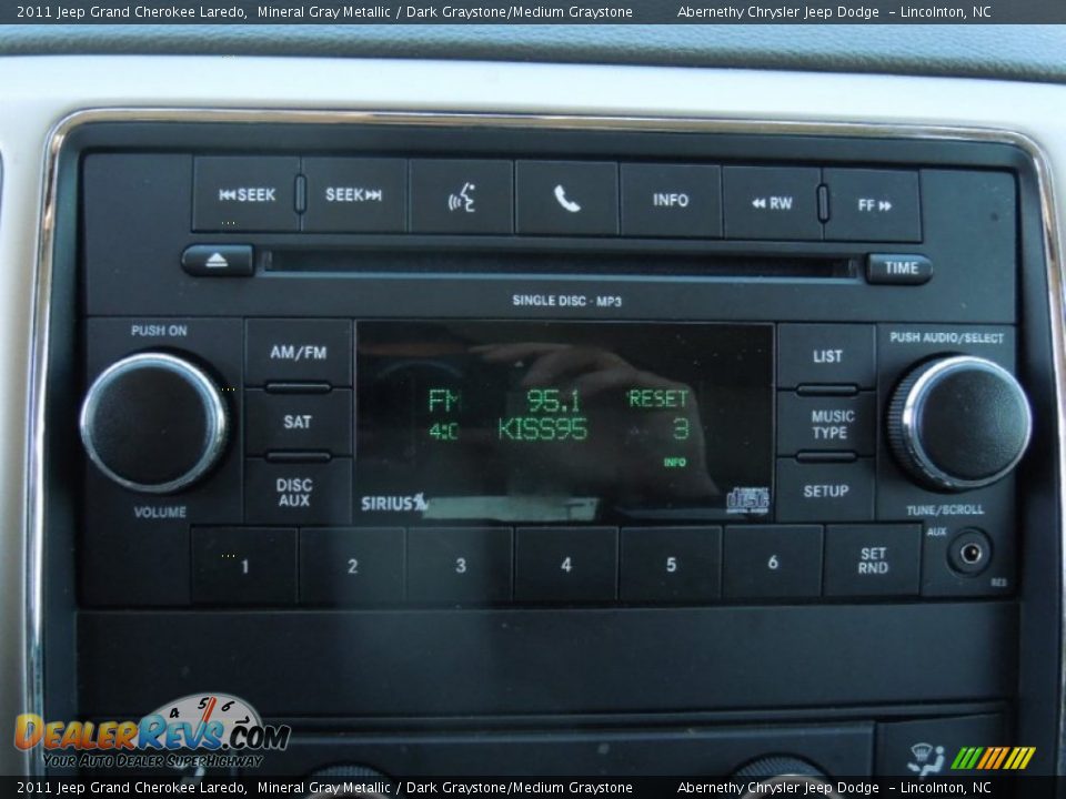 2011 Jeep Grand Cherokee Laredo Mineral Gray Metallic / Dark Graystone/Medium Graystone Photo #14