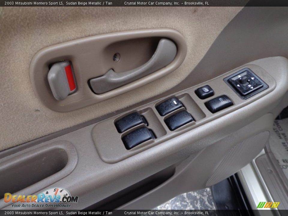 2003 Mitsubishi Montero Sport LS Sudan Beige Metallic / Tan Photo #18