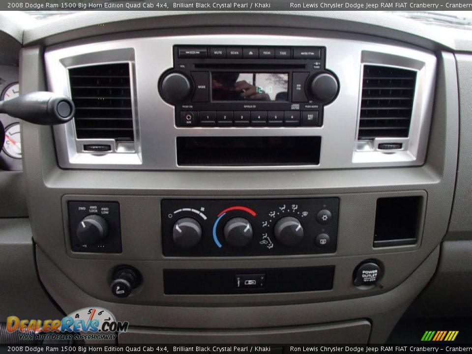 2008 Dodge Ram 1500 Big Horn Edition Quad Cab 4x4 Brilliant Black Crystal Pearl / Khaki Photo #16
