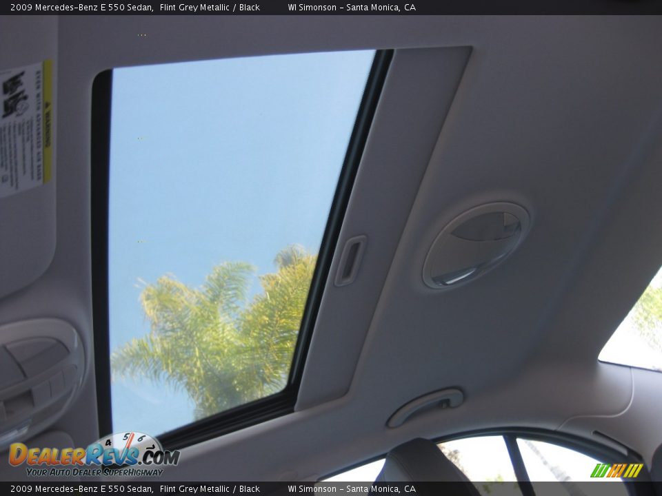 2009 Mercedes-Benz E 550 Sedan Flint Grey Metallic / Black Photo #30