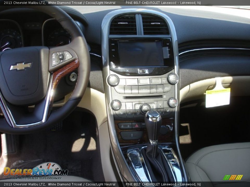 2013 Chevrolet Malibu LTZ White Diamond Tricoat / Cocoa/Light Neutral Photo #4