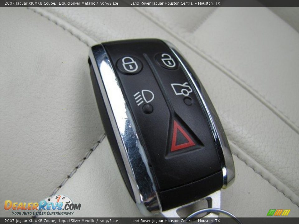 2007 Jaguar XK XK8 Coupe Liquid Silver Metallic / Ivory/Slate Photo #25