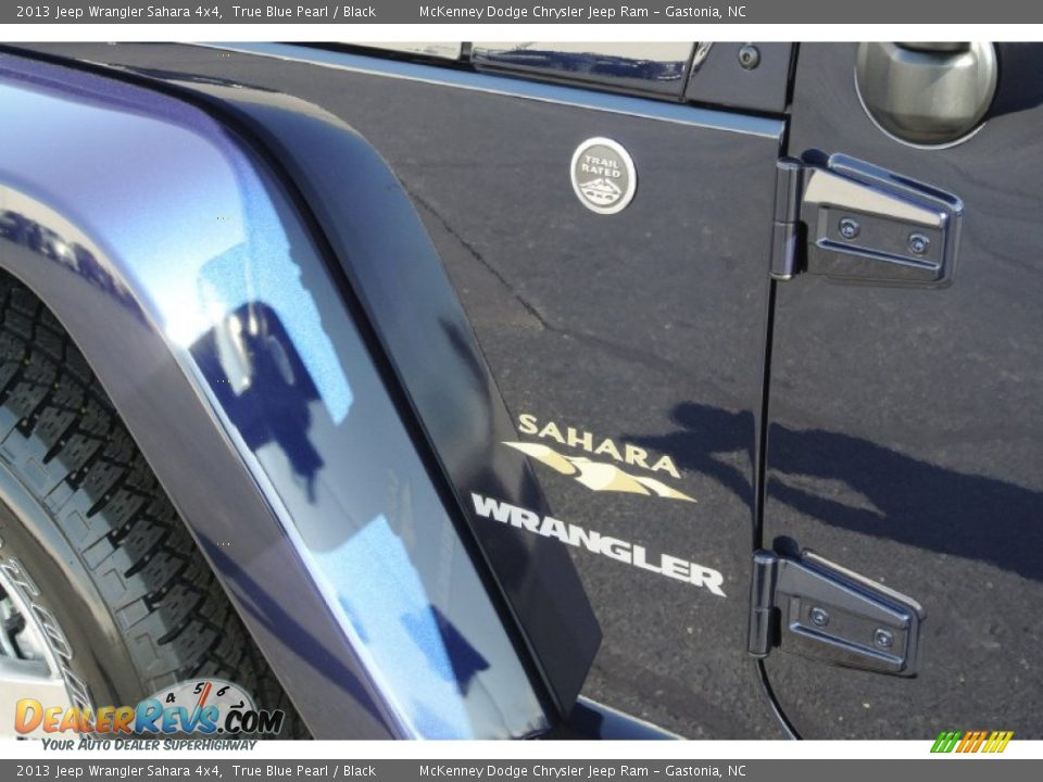 2013 Jeep Wrangler Sahara 4x4 True Blue Pearl / Black Photo #7