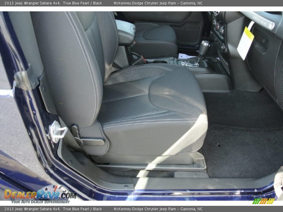 2013 Jeep Wrangler Sahara 4x4 True Blue Pearl / Black Photo #19