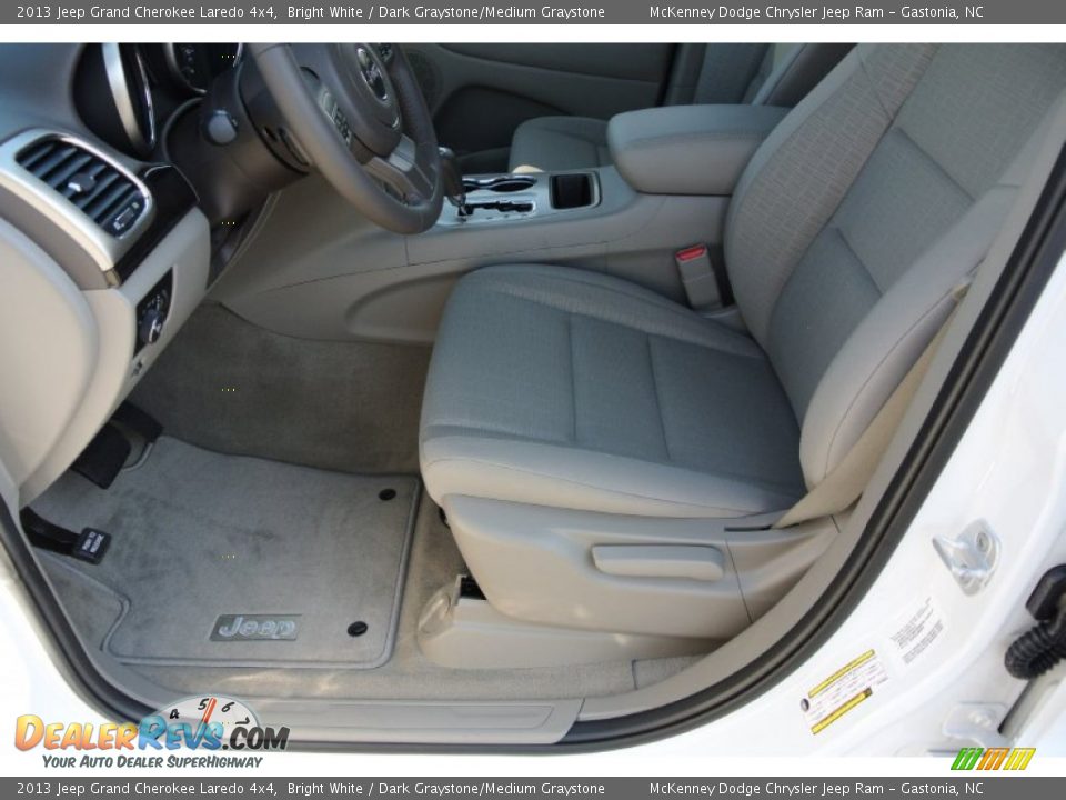 2013 Jeep Grand Cherokee Laredo 4x4 Bright White / Dark Graystone/Medium Graystone Photo #7