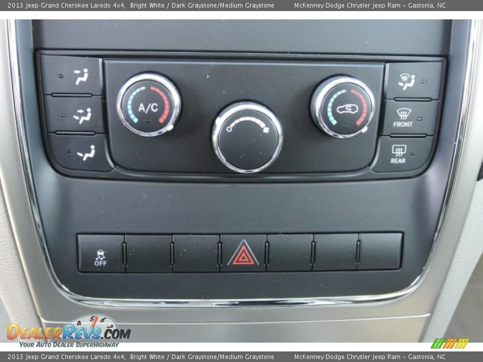2013 Jeep Grand Cherokee Laredo 4x4 Bright White / Dark Graystone/Medium Graystone Photo #10