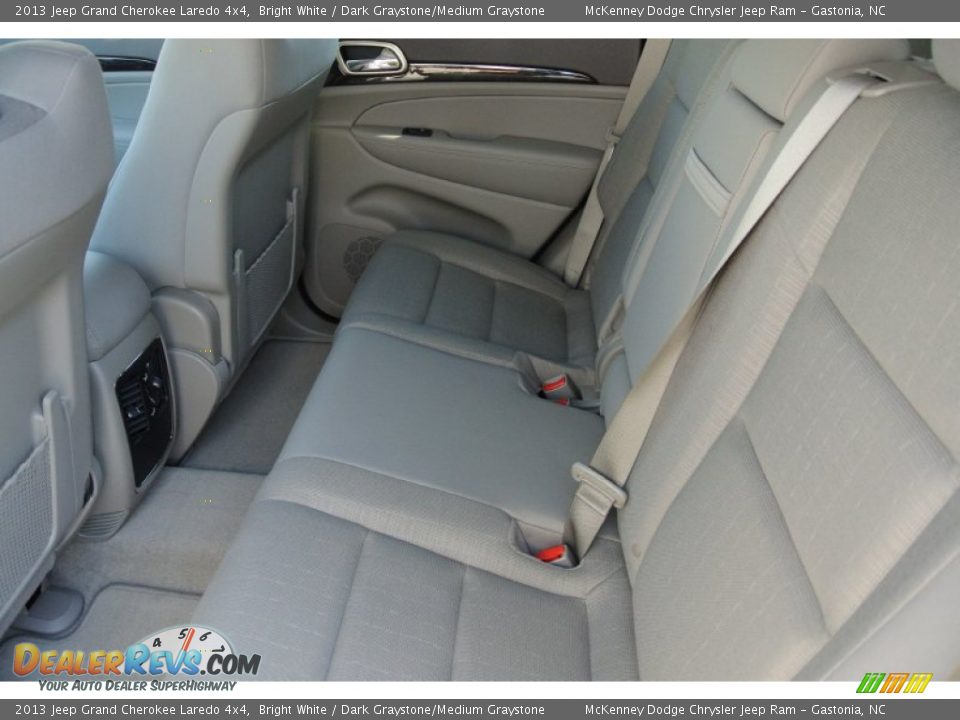 2013 Jeep Grand Cherokee Laredo 4x4 Bright White / Dark Graystone/Medium Graystone Photo #14