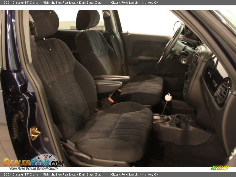 2004 Chrysler PT Cruiser Midnight Blue Pearlcoat / Dark Slate Gray Photo #10