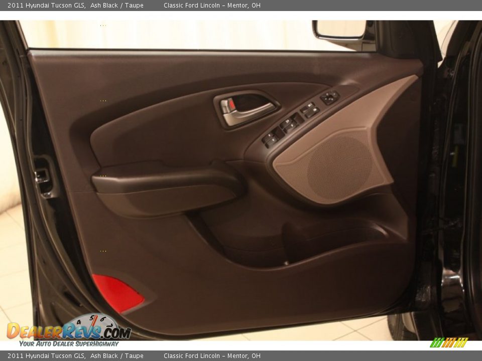 2011 Hyundai Tucson GLS Ash Black / Taupe Photo #4