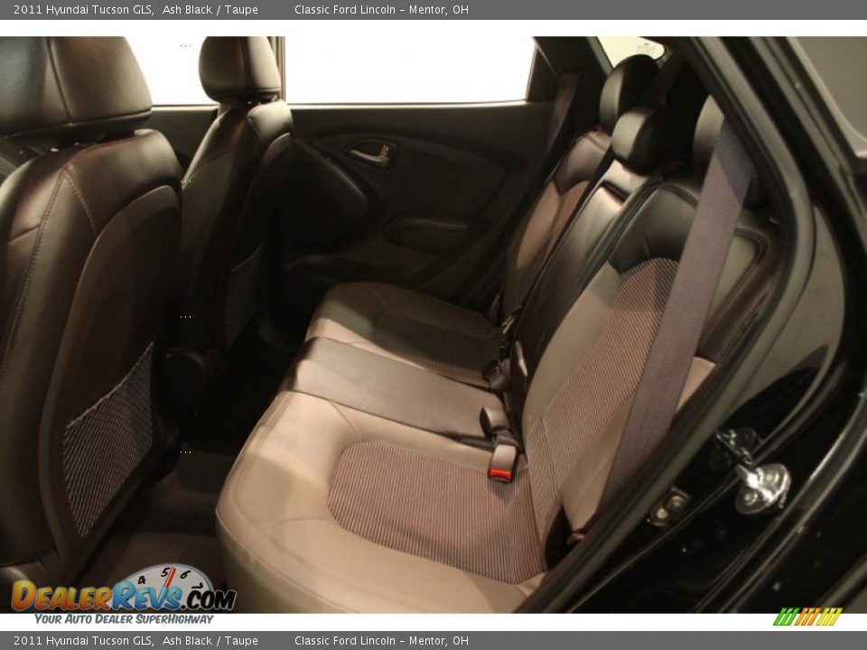 2011 Hyundai Tucson GLS Ash Black / Taupe Photo #19
