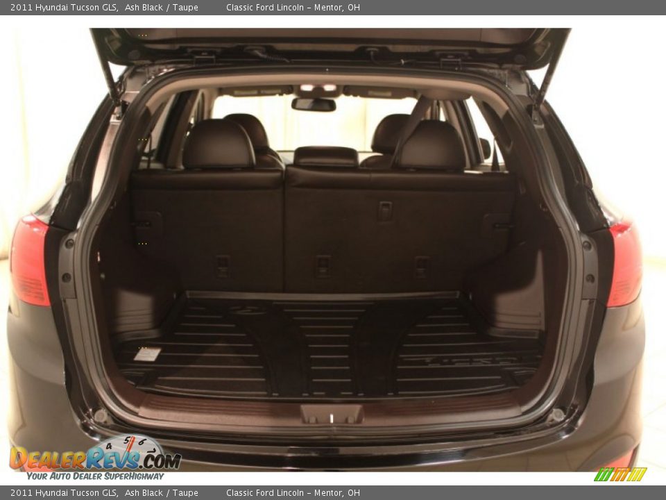 2011 Hyundai Tucson GLS Ash Black / Taupe Photo #20