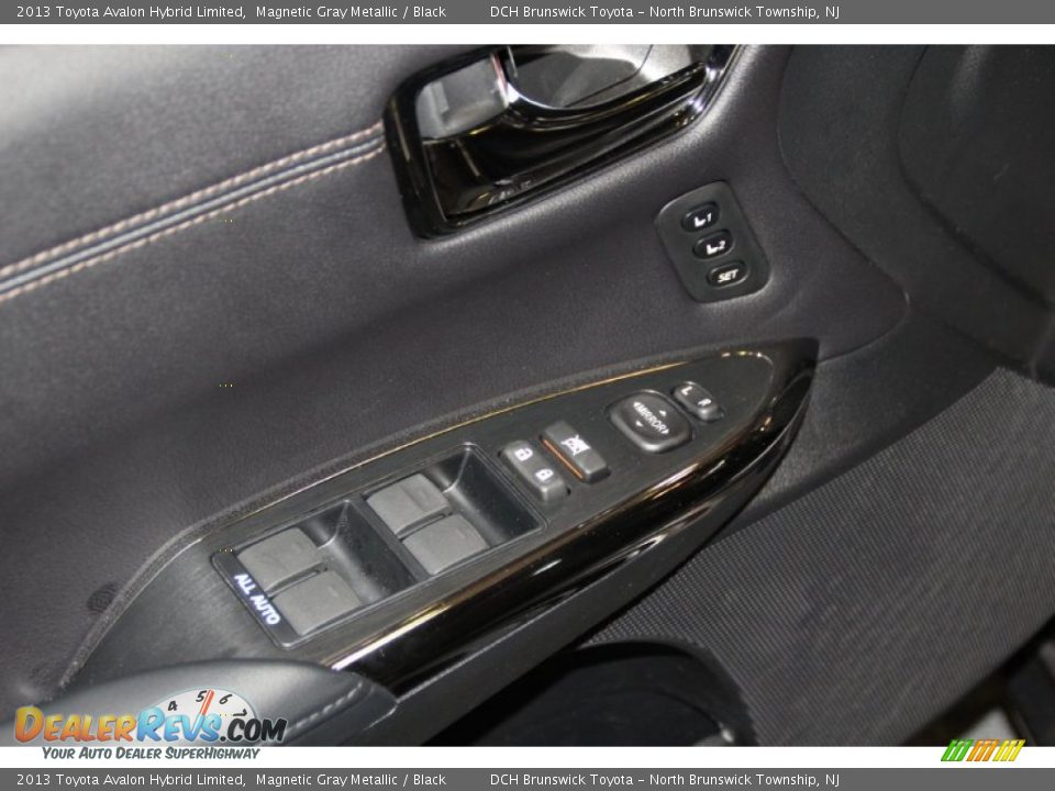 2013 Toyota Avalon Hybrid Limited Magnetic Gray Metallic / Black Photo #7