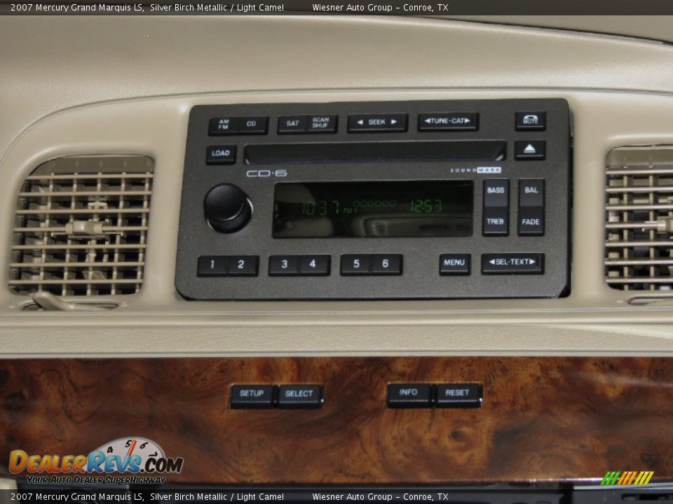 Audio System of 2007 Mercury Grand Marquis LS Photo #21