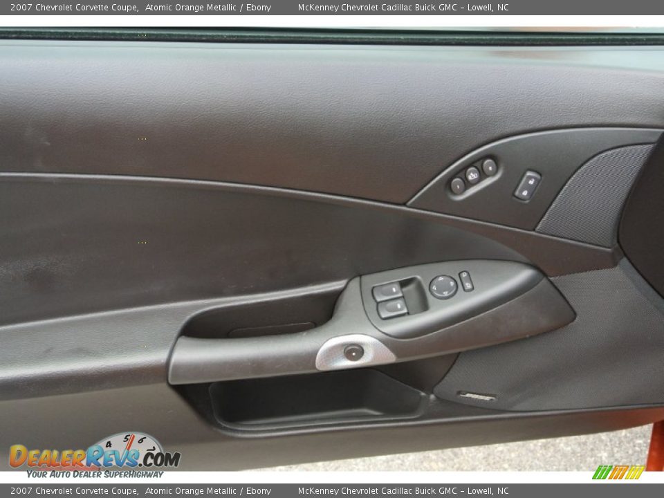 Door Panel of 2007 Chevrolet Corvette Coupe Photo #10