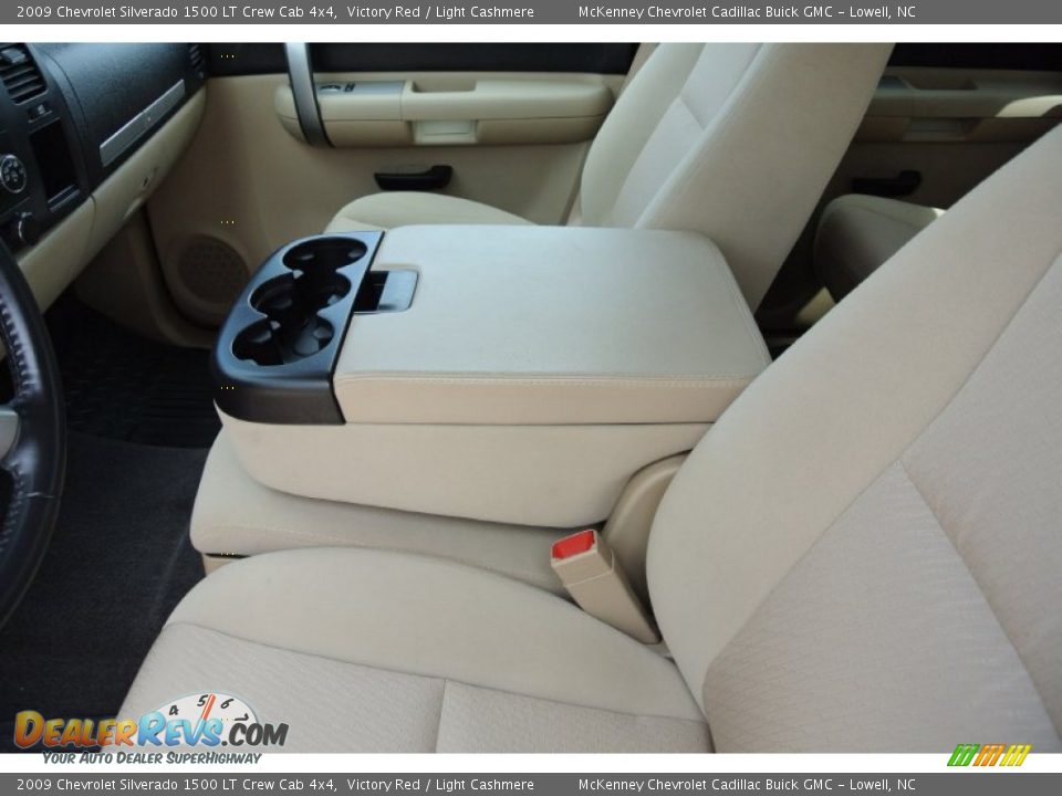 2009 Chevrolet Silverado 1500 LT Crew Cab 4x4 Victory Red / Light Cashmere Photo #8