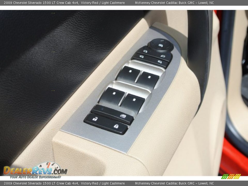 2009 Chevrolet Silverado 1500 LT Crew Cab 4x4 Victory Red / Light Cashmere Photo #10