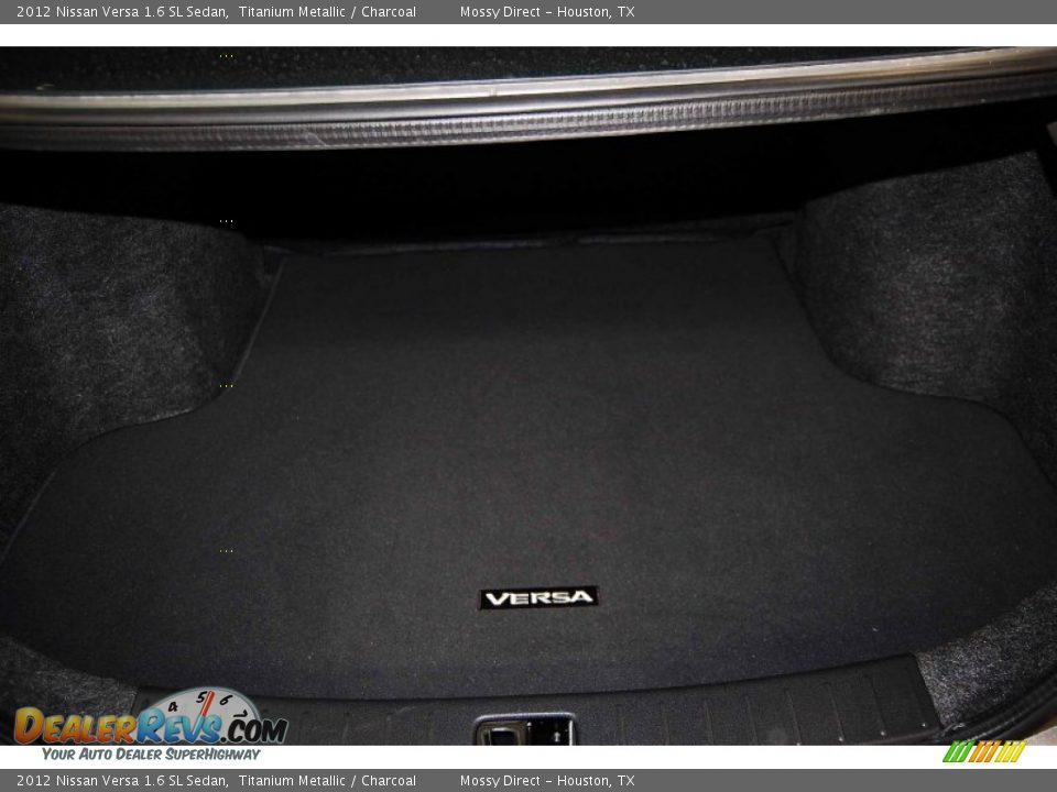 2012 Nissan Versa 1.6 SL Sedan Titanium Metallic / Charcoal Photo #15